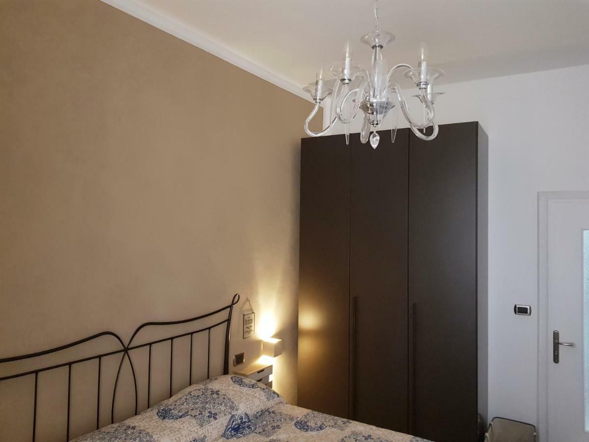 Appartamento Modern Flat With Panoramic Terrace In Zuccarello Esterno foto