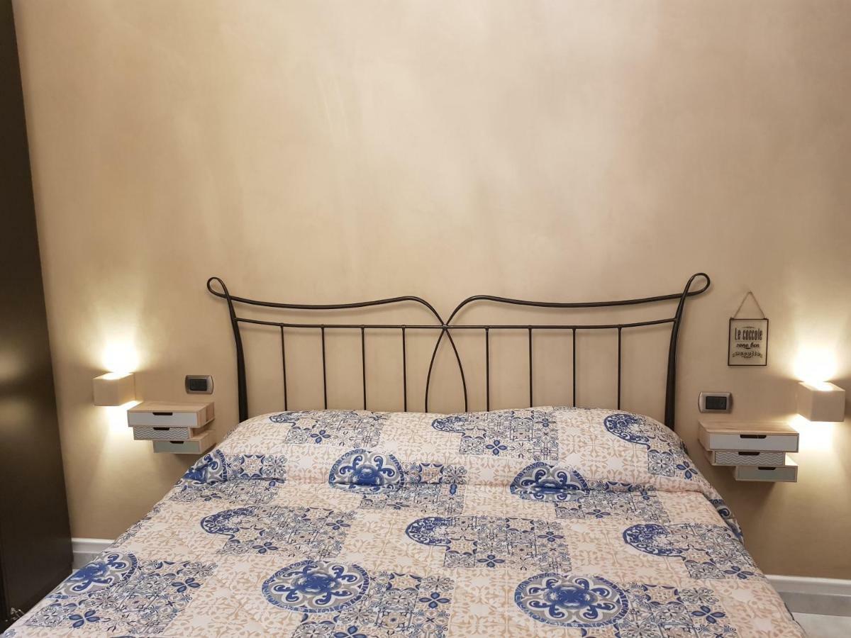 Appartamento Modern Flat With Panoramic Terrace In Zuccarello Esterno foto