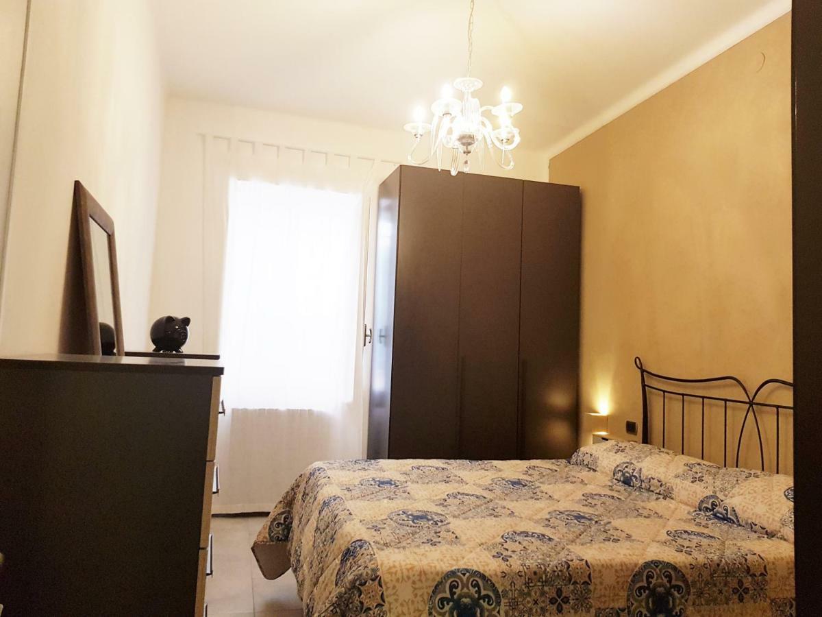 Appartamento Modern Flat With Panoramic Terrace In Zuccarello Esterno foto
