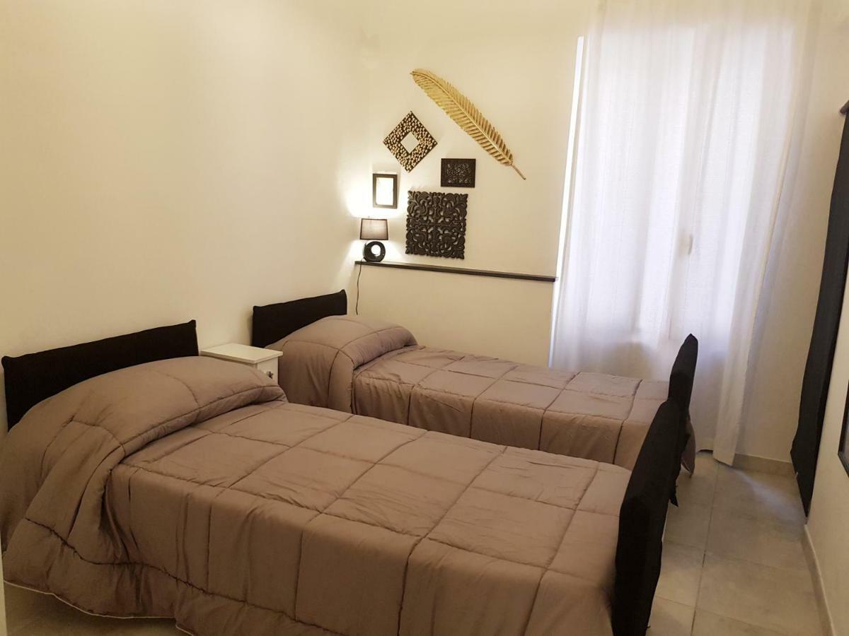 Appartamento Modern Flat With Panoramic Terrace In Zuccarello Esterno foto