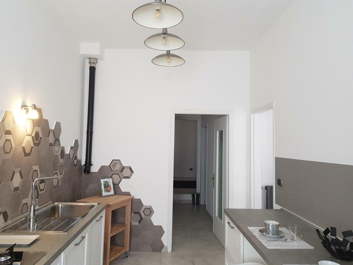 Appartamento Modern Flat With Panoramic Terrace In Zuccarello Esterno foto