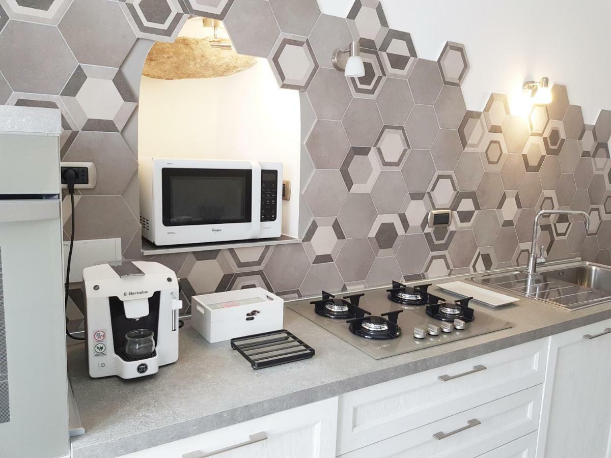 Appartamento Modern Flat With Panoramic Terrace In Zuccarello Esterno foto
