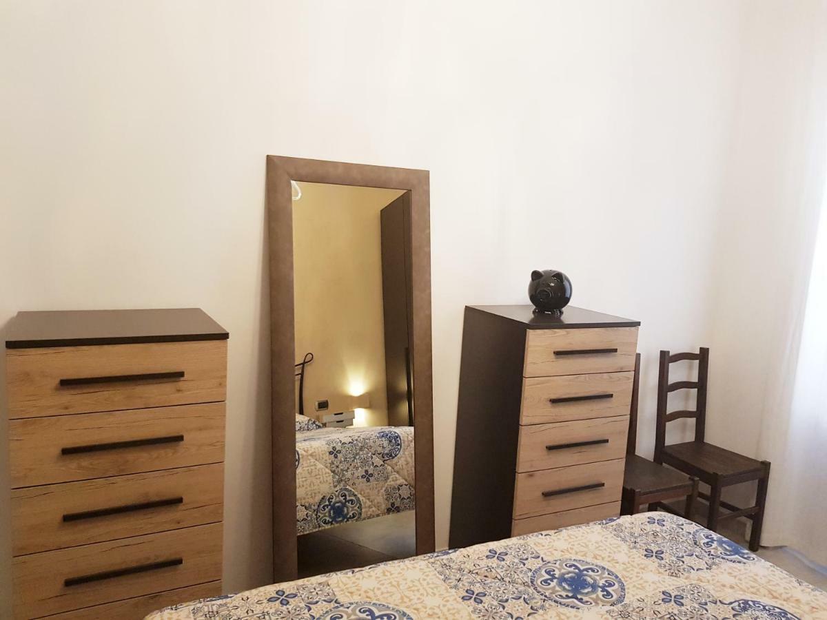 Appartamento Modern Flat With Panoramic Terrace In Zuccarello Esterno foto